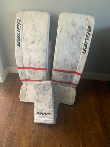 Used 35" Bauer Gsx Goalie Leg Pads