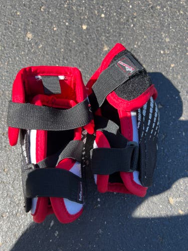 Bauer little rookie elbow pads