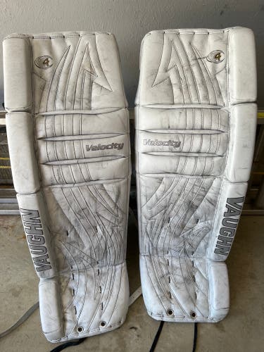 34" Vaughn Velocity V4 Goalie Leg Pads