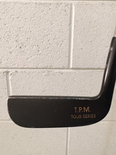 Used Right Handed Blade Putter 35"