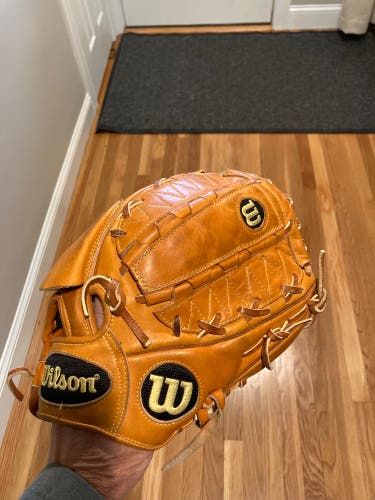 Wilson A2000 closed back orange