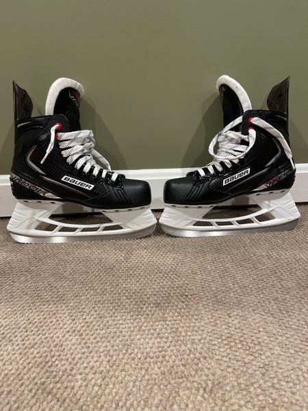 Junior Bauer Regular Width Size 6 Vapor X3.5 Hockey Skates