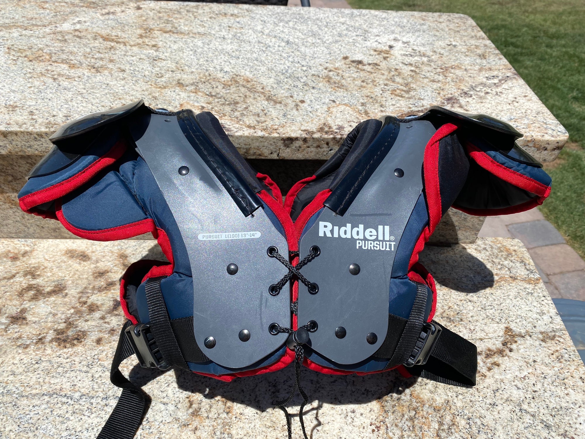 riddell youth pursuit shoulder pads