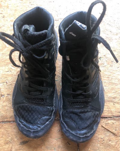 Used Asics Youth Wrestling Shoes Size 1