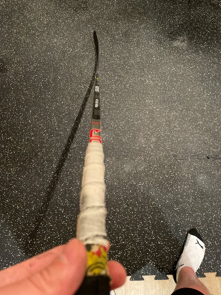 Senior Right Handed P92 Vapor Hyperlite Hockey Stick