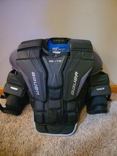 Used Medium Bauer Elite Goalie Chest Protector