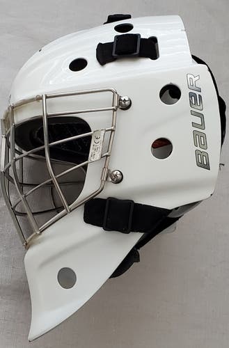 Senior Used Bauer NME 8 Goalie Mask