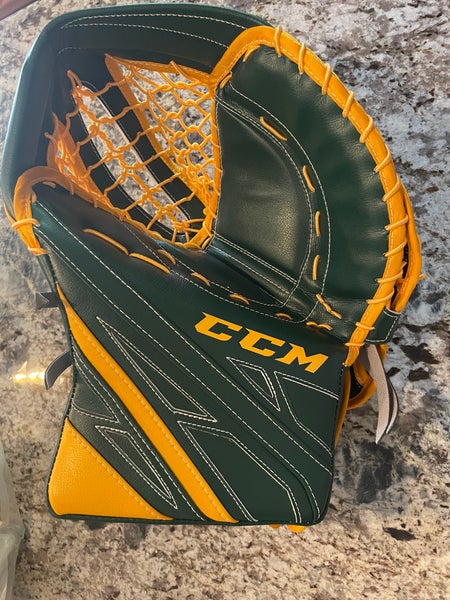 New Regular CCM Extreme Flex III Pro Stock