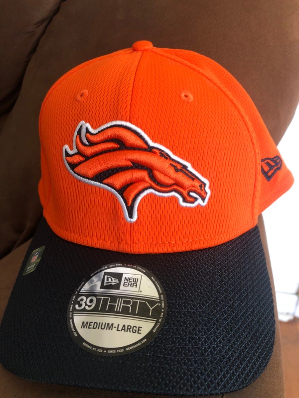 Denver Broncos Military New Men's Medium/Large New Era Hat