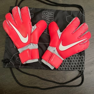 New Size 10 Nike Goalie Gloves (Premier SGT)
