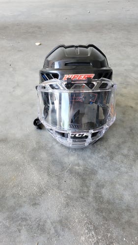 Used Youth CCM Fitlite 3DS Helmet