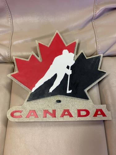 Forever Collectibles Team Canada wall plaque
