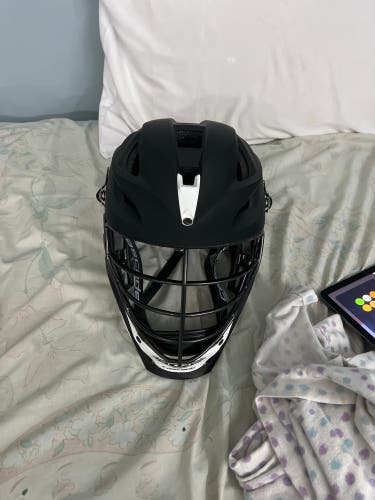 Player's Cascade S Helmet New