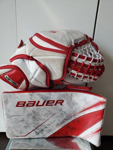 Used Bauer Junior Regular Supreme S27 Glove & Blocker Set