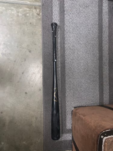 BBCOR Certified Wood (-3) 30 oz 33" Bat