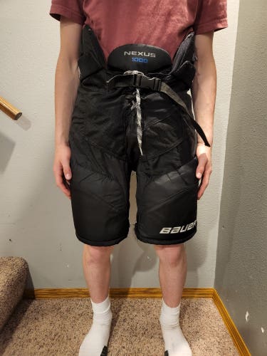 Junior Used XL Bauer Nexus 1000 Hockey Pants