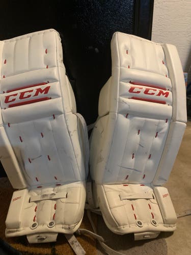 Used 29" CCM Retro Flex Goalie Leg Pads