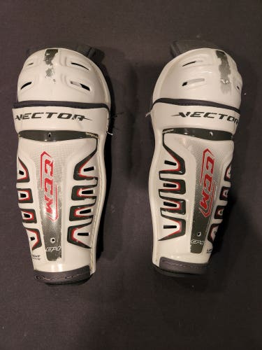 Used CCM Vector 04 Shin Pads