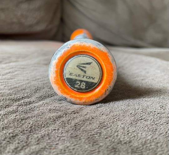 Used USSSA Certified Easton Composite Mako Bat (-11) 17 oz 28"