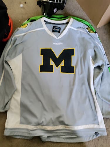 Michigan hockey practice jersey