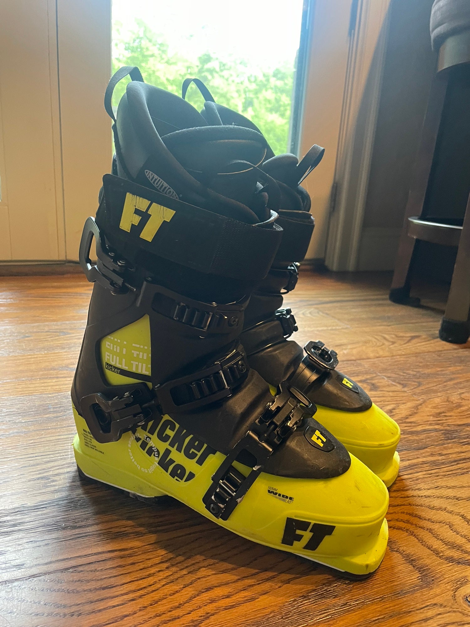 Unisex Full Tilt Kicker Ski Boots SidelineSwap