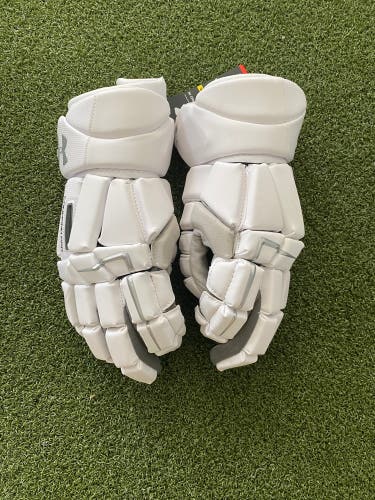 New Player's Under Armour 11" Command Pro Lacrosse Gloves