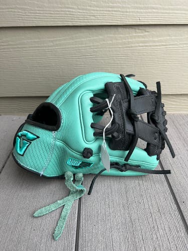 Goin Yard. Infield 11.75" Pro series Baseball Glove