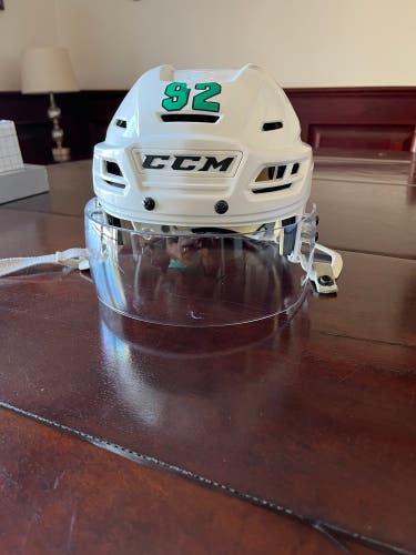 Pro-stock Used Medium CCM Pro Stock Resistance 100 Helmet
