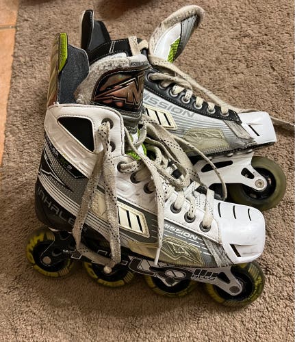 Mission Inhaler AC2 Roller Hockey Skates - Size 8