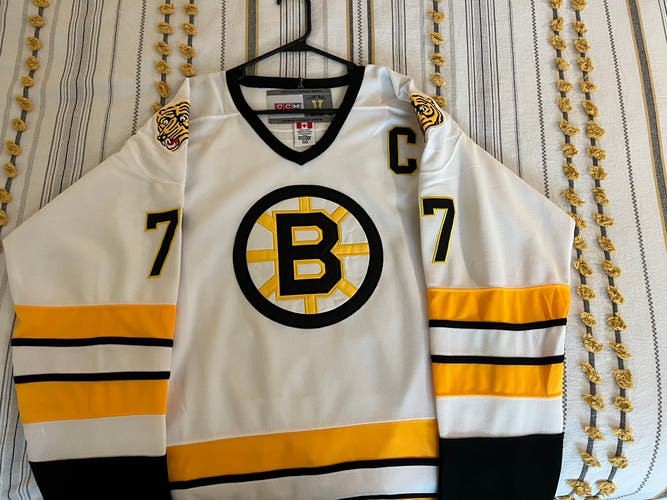 Bourque 90’s Boston Bruins Jersey