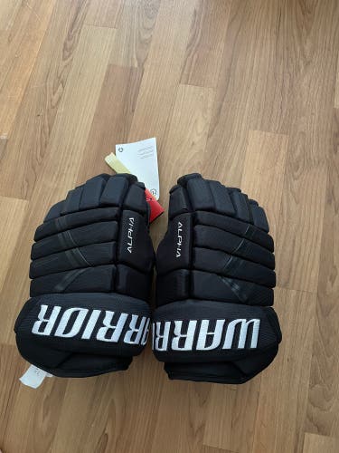Warrior 14" Alpha DX3 Gloves