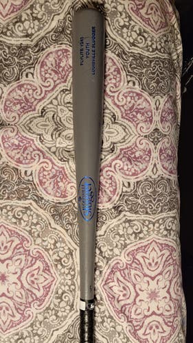 Used Louisville Slugger Wood Y243 Bat (-10) 19 oz 29"
