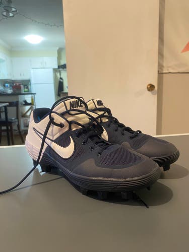 Nike Alpha Huarache Elite 2 Molded Baseball Cleats