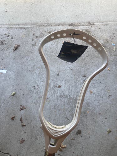 Brand New with tag Unstrung Nike CEO