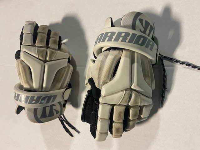 Used Warrior Youth Goalie Gloves 10"