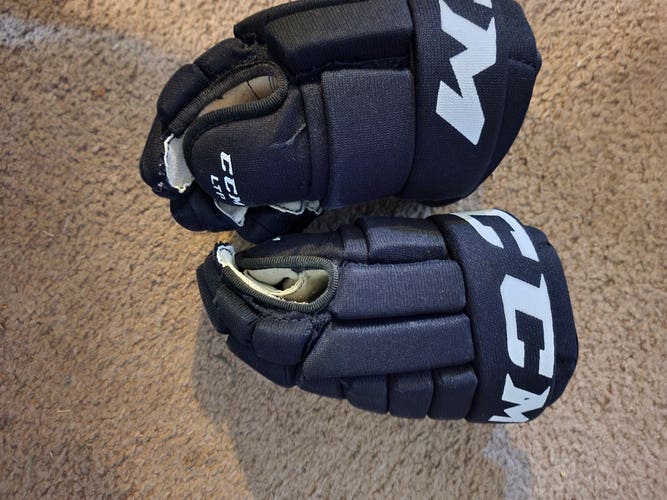 Used CCM Gloves 10"