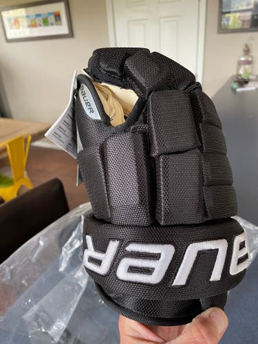 New Bauer 13" Nexus Team Gloves