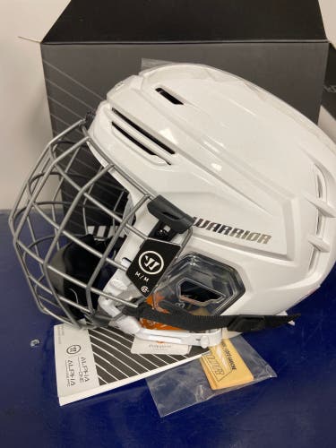 New Warrior Alpha One Pro Hockey Helmet Combo - Medium