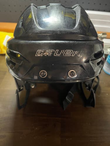 Used Large Bauer Re-Akt 95 Helmet