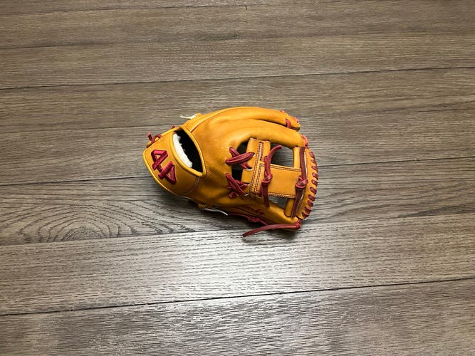 Custom 44 Pro Signature Series 12” I Web