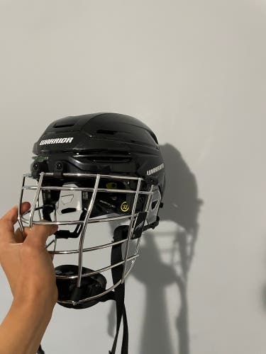 New Player's Warrior Fatboy Alpha Pro Box Helmet