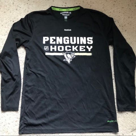 Pittsburgh Penguins Reebok Play Dry long sleeve shirt Youth Large Excellent condition