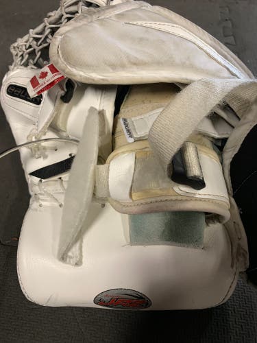 Bauer JRZ Supreme Glove - Full Right