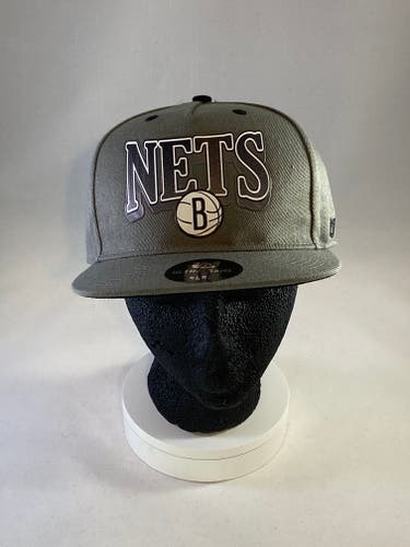 Ultra Game NBA Brooklyn Nets Team Logo Cool Grey Snapback Baseball Cap Hat New