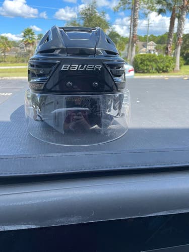 Used Large Bauer Re-Akt 150 Helmet