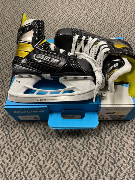 Bauer Supreme 3S Youth size 12.5 D width skates