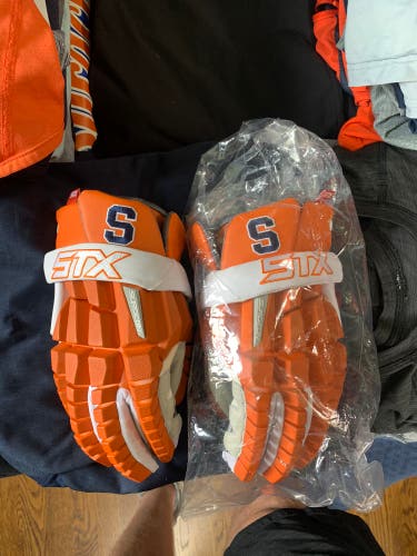 Syracuse Lacrosse - STX Surgeon RZR Lacrosse Gloves