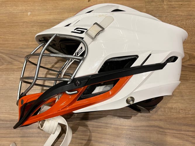 Used Cascade S Helmet White