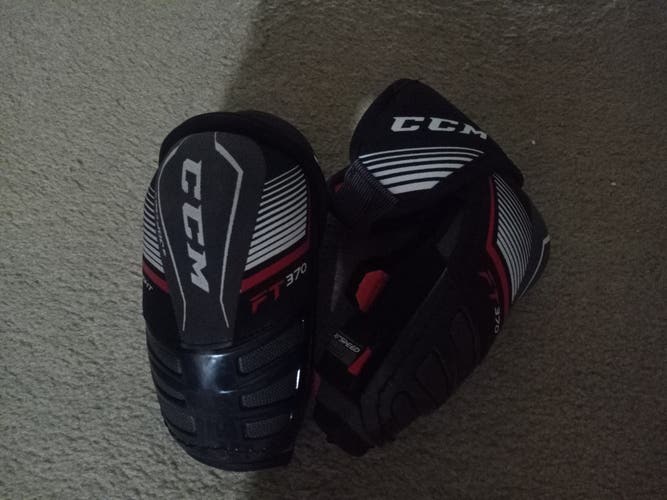 Used CCM Jetspeed FT370 Elbow Pads SR S