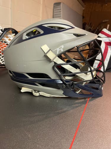 Player's Cascade R Helmet